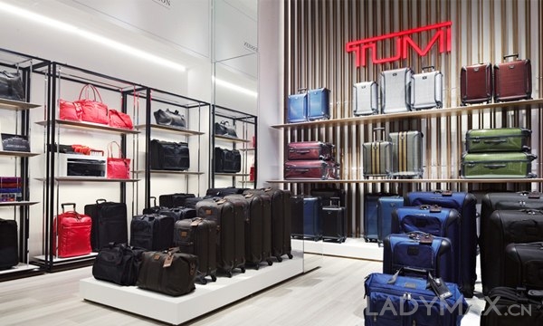 新秀丽销售录得双位数增长 将以18亿美元收购Tumi品牌