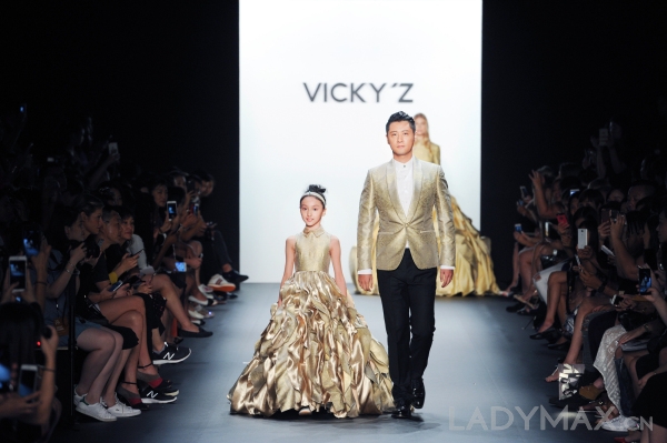 中国亲子品牌VICKY ZHANG首秀纽约时装周 