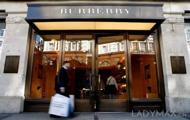 Burberry已意识到产品不行 正频繁挖角 Dior原女装皮具设计师已确认加入