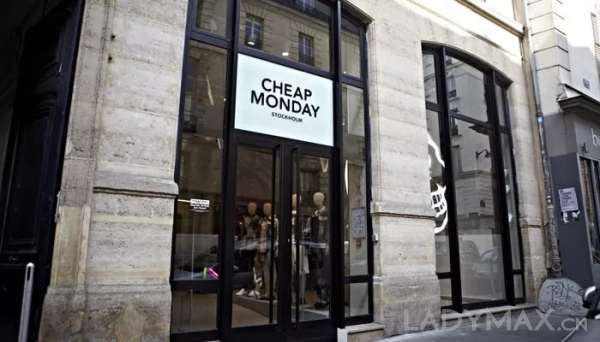 H&M将关闭旗下品牌Cheap Monday；Tory Burch估值十年翻了7倍 | 每日时尚要闻