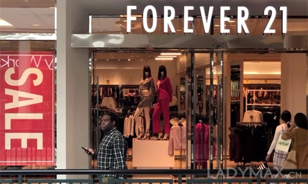 早报 | adidas近一个月大中华区销售额大跌85%；Forever 21正式被收购