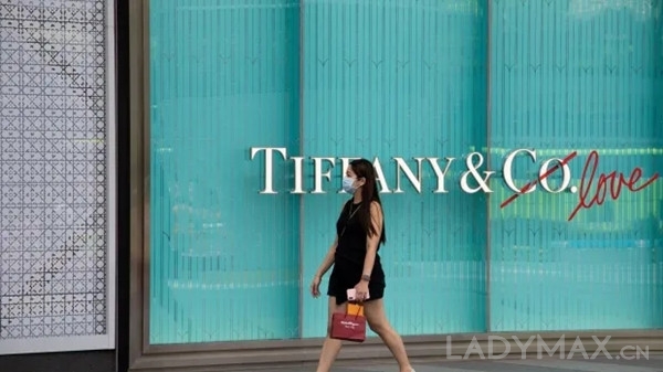 早报 | 传Tiffany同意降价出售给LVMH；Coach母公司任命新CEO