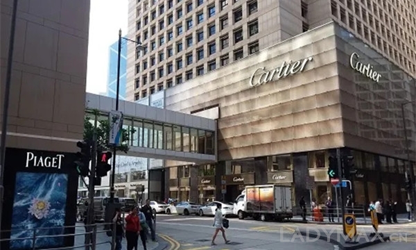 早报 | 全球租金最贵的香港罗素街变折扣卖场；Ralph Lauren或成Gucci母公司新收购目标