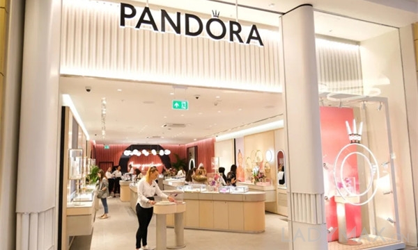 早报 | Pandora去年销售额创历史新高；周大福第三财季零售额大涨逾31%