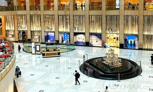早报 | Chanel成中国高净值人群最青睐的送礼品牌；广州太古汇去年收入大涨逾33%