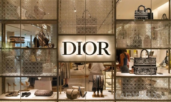 突发 | LVMH高管大洗牌，老板大女儿接管Dior