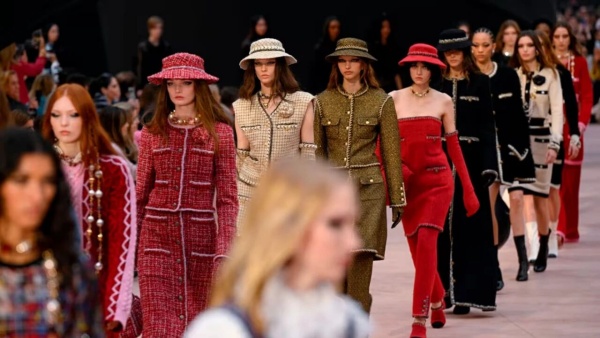 Chanel换传播总监 Chanel换传播总监