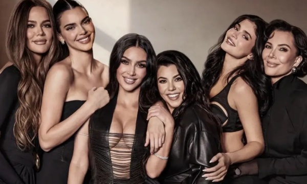 深度 | 卡戴珊效应开始退化,Skims还能IPO吗? 深度 | 卡戴珊效应开始退化,Skims还能IPO吗?