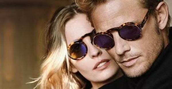 突发 | 传眼镜巨头将接盘阿玛尼5%到10%股份 突发 | 传眼镜巨头将接盘阿玛尼5%到10%股份