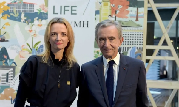 Dior推出女装奖学金 Dior推出女装奖学金