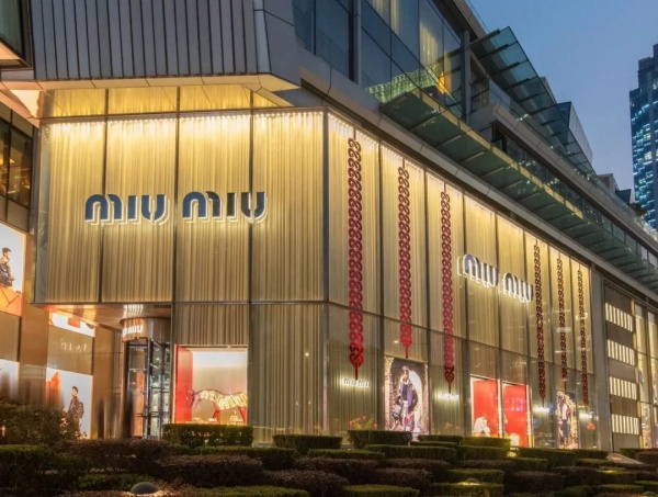 深度 | 难以复制的Miu Miu 深度 | 难以复制的Miu Miu