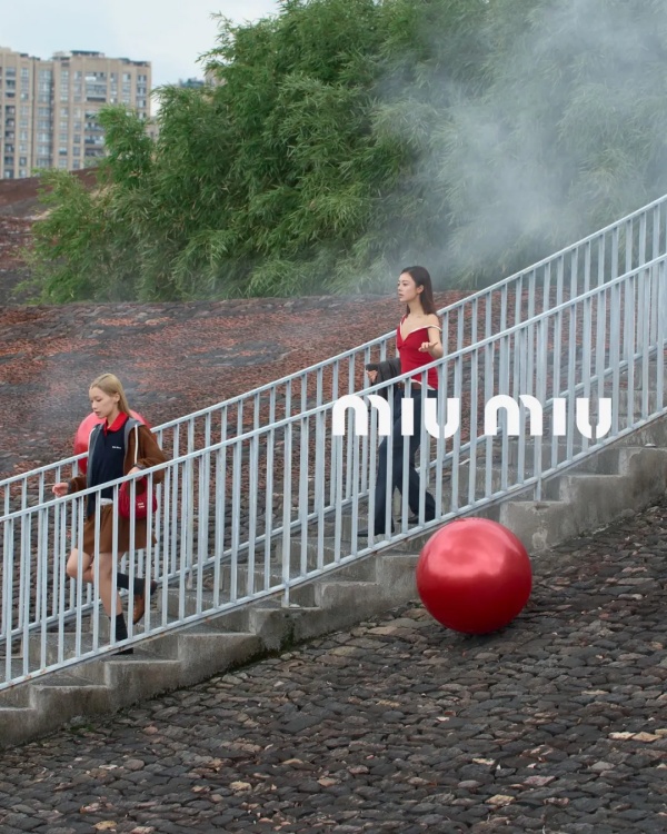 深度 | 难以复制的Miu Miu 深度 | 难以复制的Miu Miu
