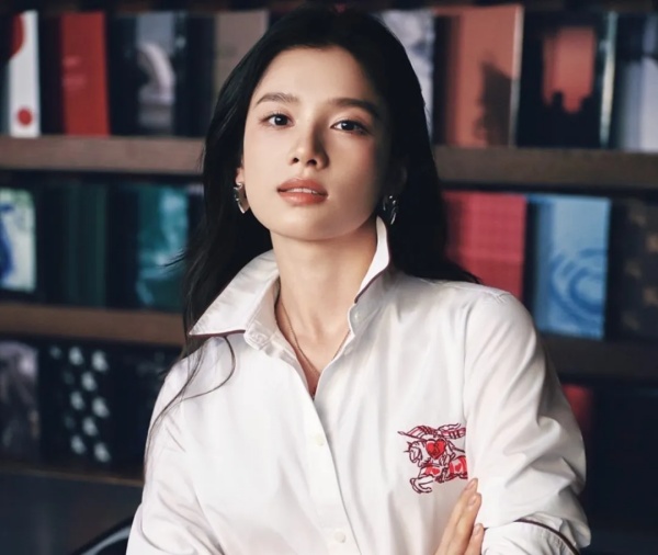 深度 | Burberry正在赢回奢侈品失去的东西 深度 | Burberry正在赢回奢侈品失去的东西